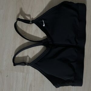 Nike Black Sports Bra (Sm) And Shorts (Sm) Set